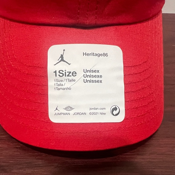 Jordan, Heritage86 Hat, DC3673-687, Red & Black - Picture 2 of 8